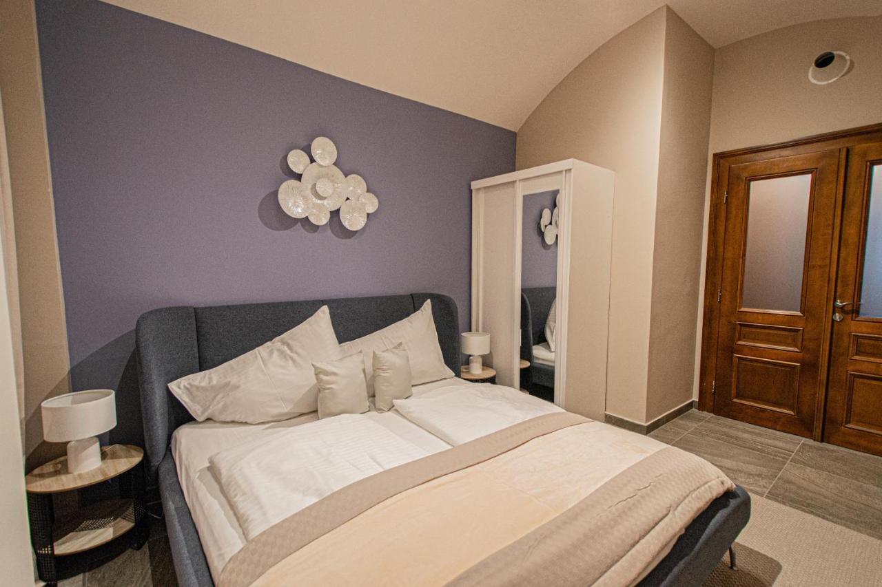 Modern And Spacious In Center Prague
