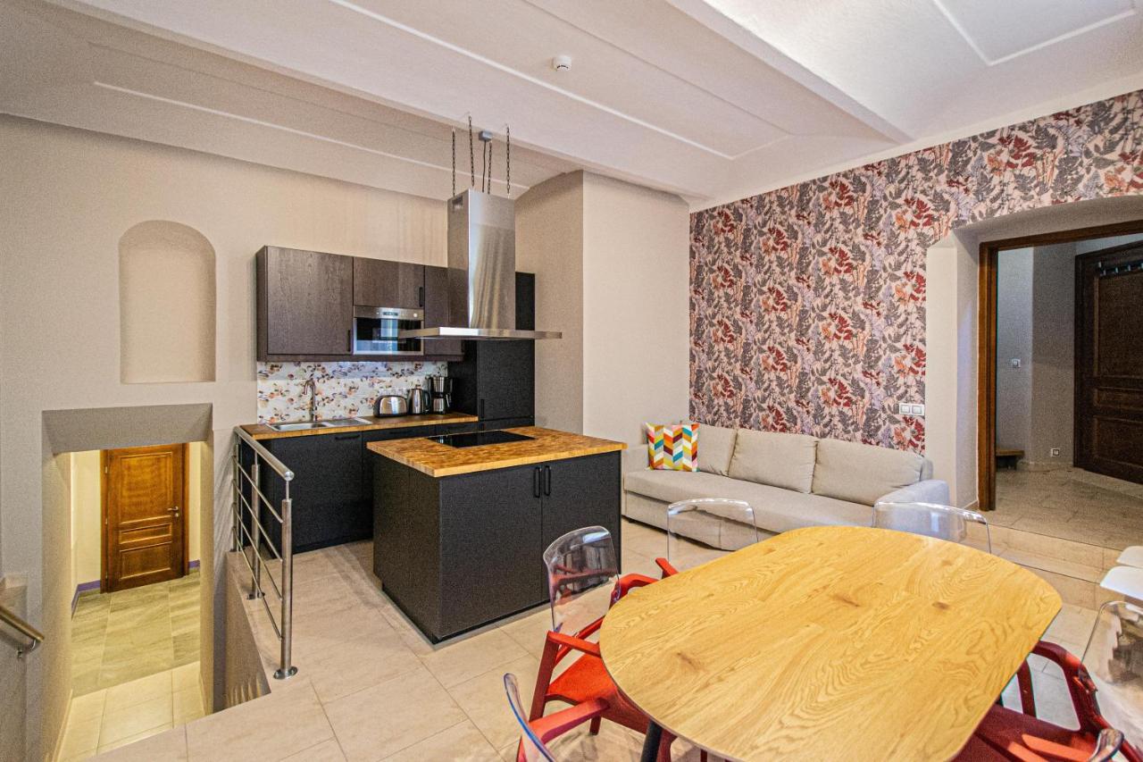 Modern And Spacious In Center * Prague