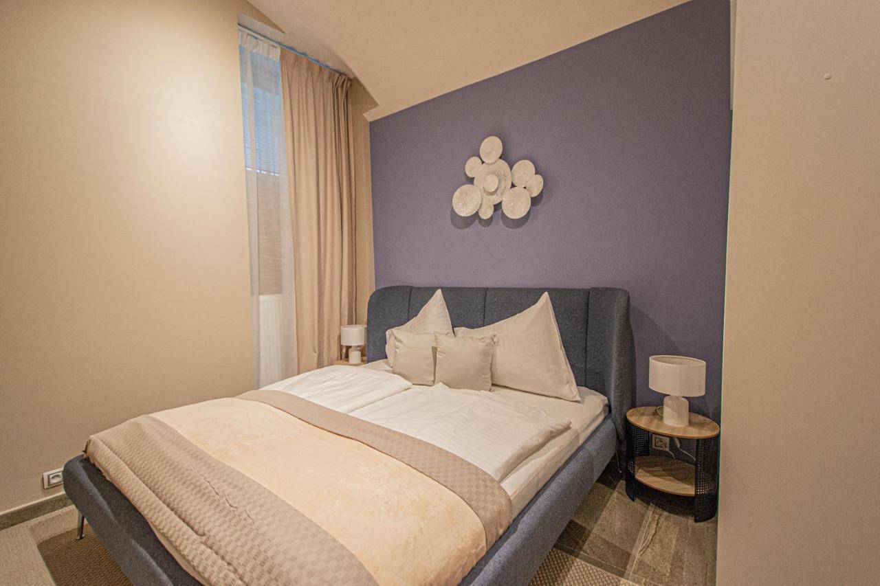 Apartment Modern And Spacious In Center Prague