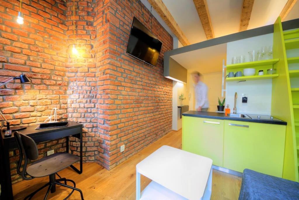 - Andel Apartment