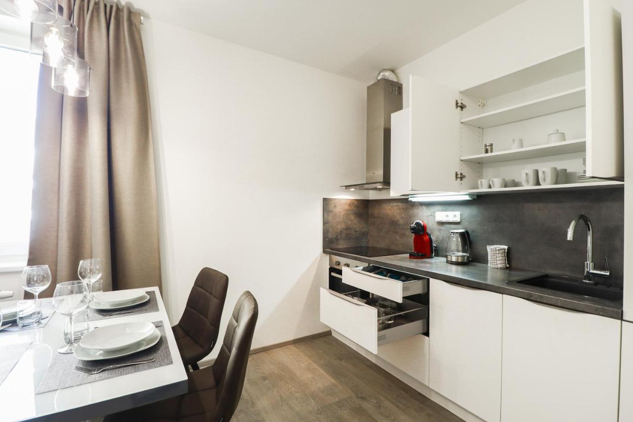 / 10 Min From Center / O2 Arena * Prague