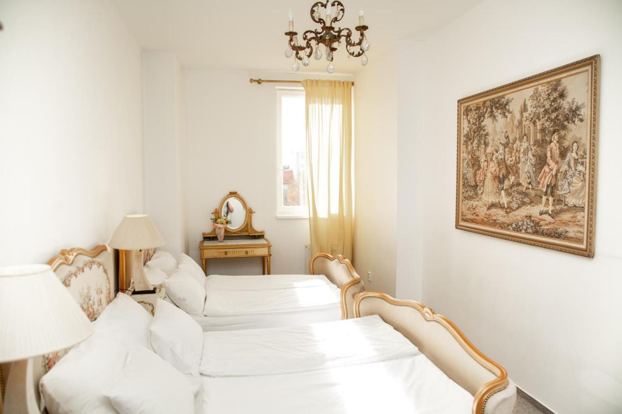 Bank Invest Apartmens - Old Town Daire *