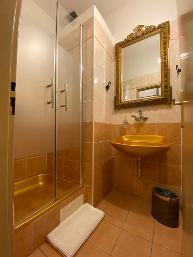Bank Invest Apartmens - Old Town Daire *