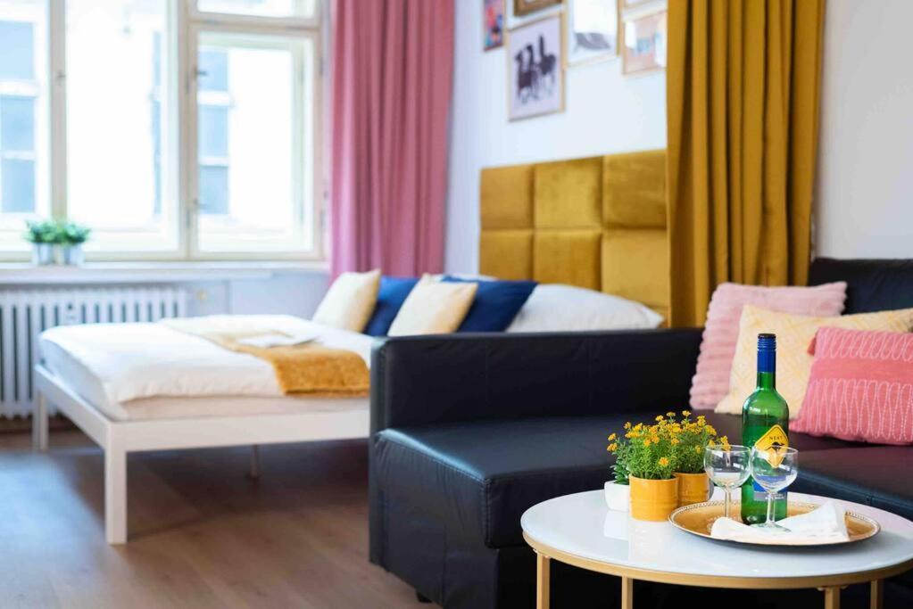 Golden Sunny Apartment, Centre, For 3 People * Prague