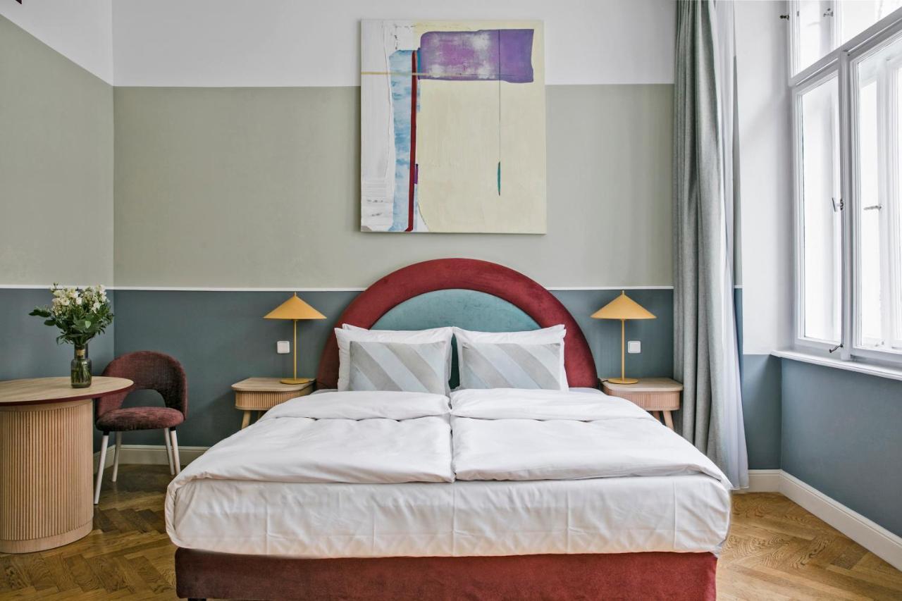 Numa Flow Aparthotel 4*