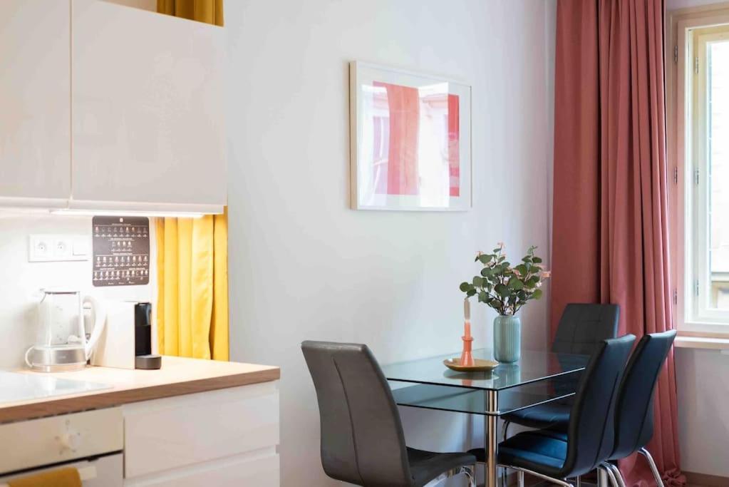 Golden Sunny Apartment, Centre, For 3 People Apartment Prague