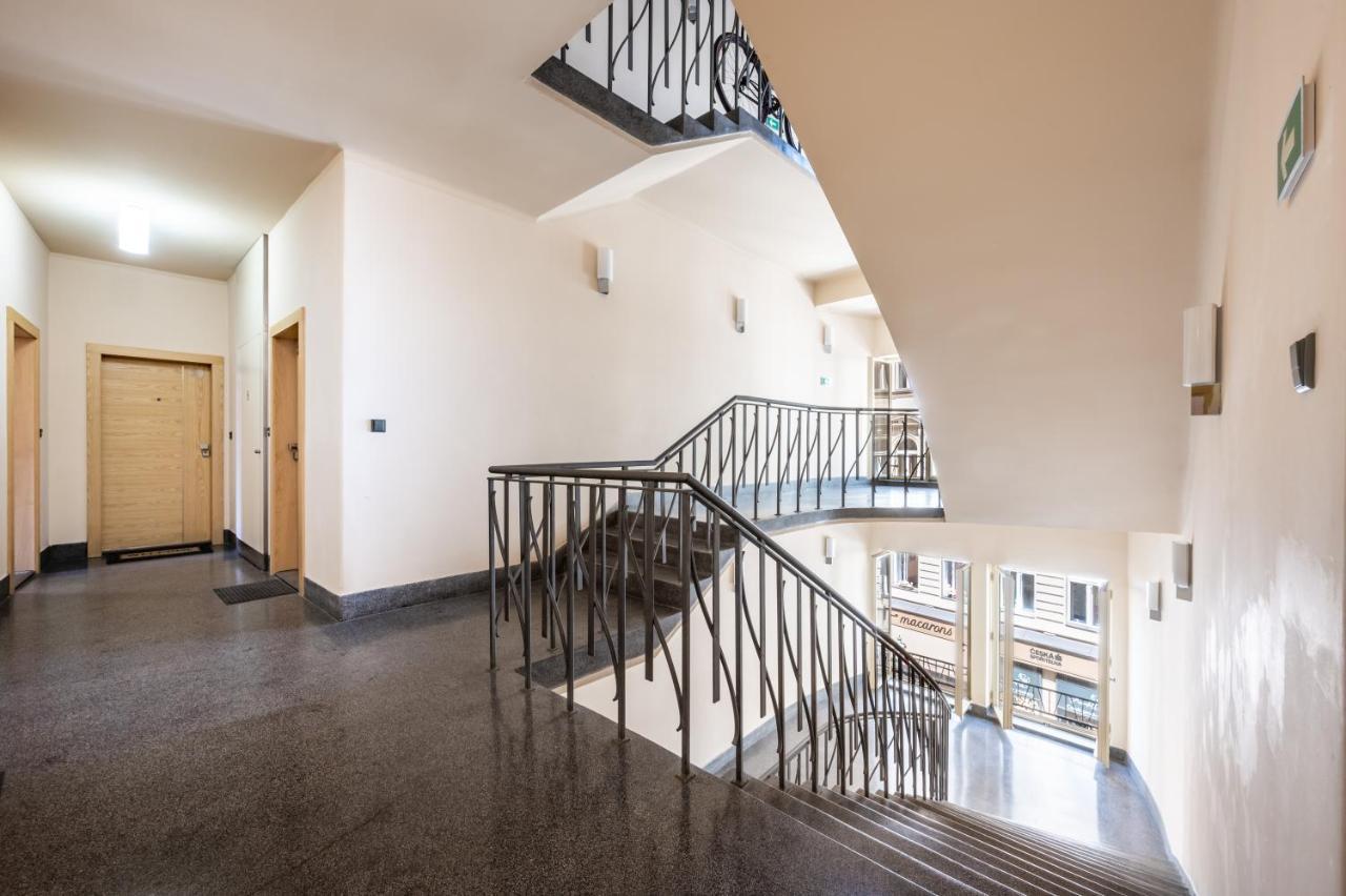 Mostecka Apartment *