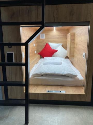 Capsule Andel Centre Spirit Albergue
