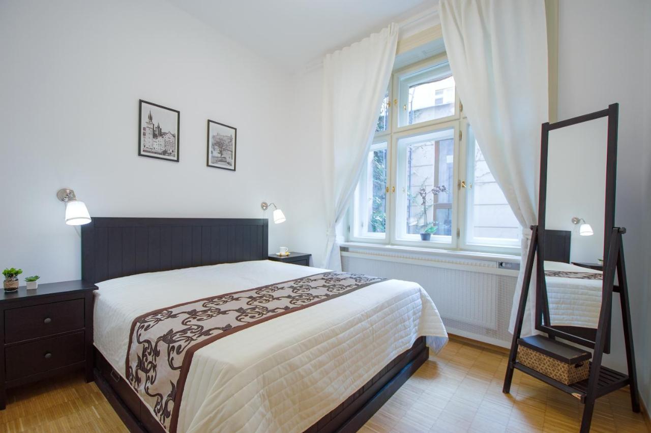 Apartment Modern Charvatova Prague