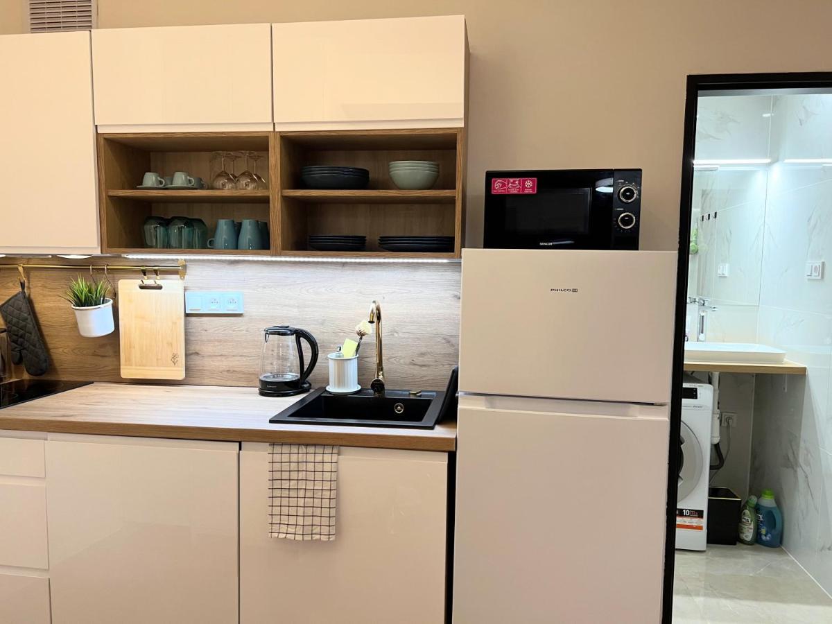 Apartamento Quiet & Cozy Apartment/ Balcony / Popular Location *
