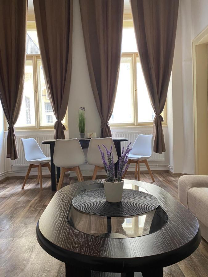 Kaiser Apartment Prag