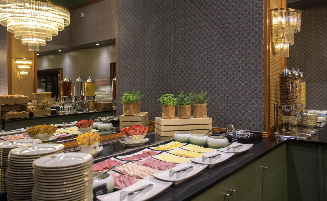 Grand Bohemia 5* Prague