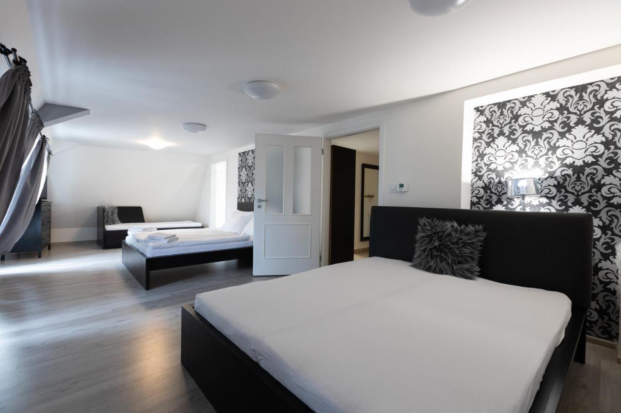 Top Wenceslas Square Apart Otel