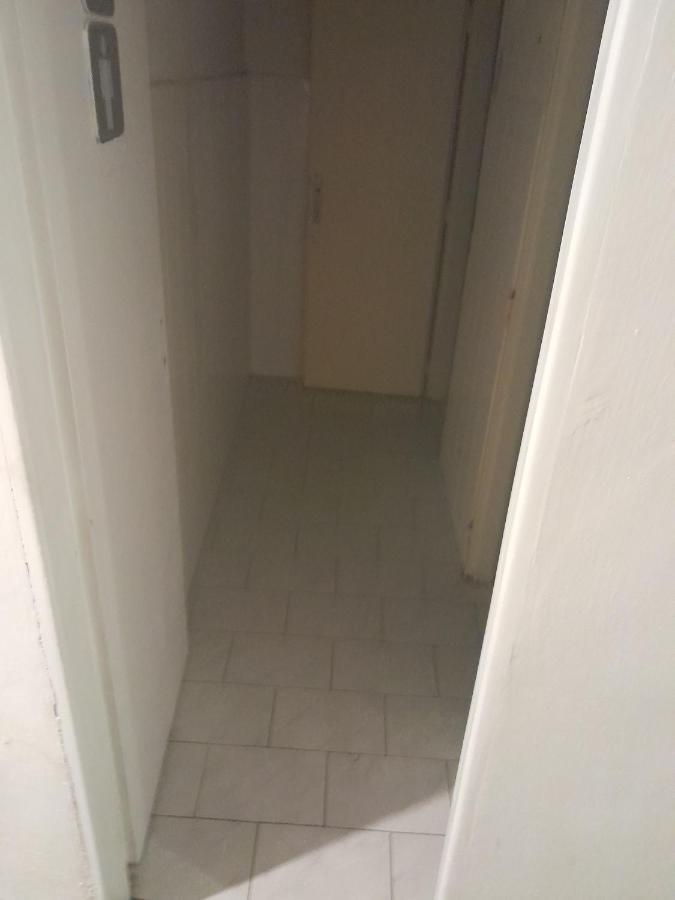 Lüks kamp alanı Wine And Beer Club House Cellar With Ping Pong, Karaoke, Board Games, Lan Party, Bike Lending Cool Service *
