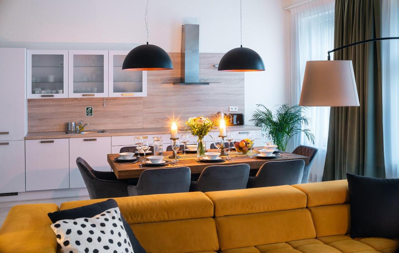 Centrum Pstrossova Apartment *