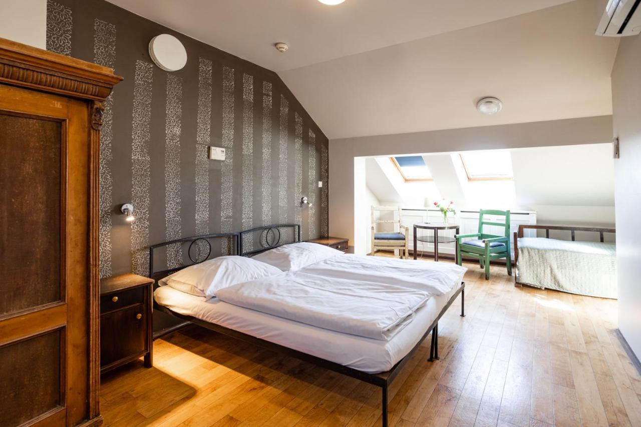 Hostel Sir Toby's *