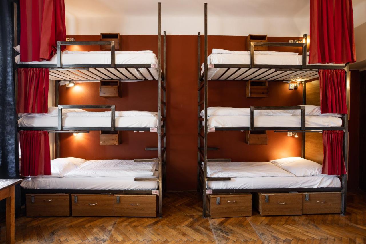 Hostel Sir Toby's *