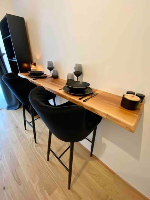V Prizemi S Kuchyni A Koupelnou Appartement Prague