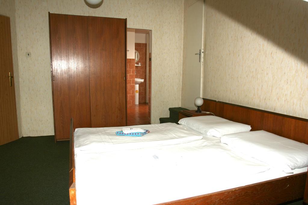 Michle Hotel 3*