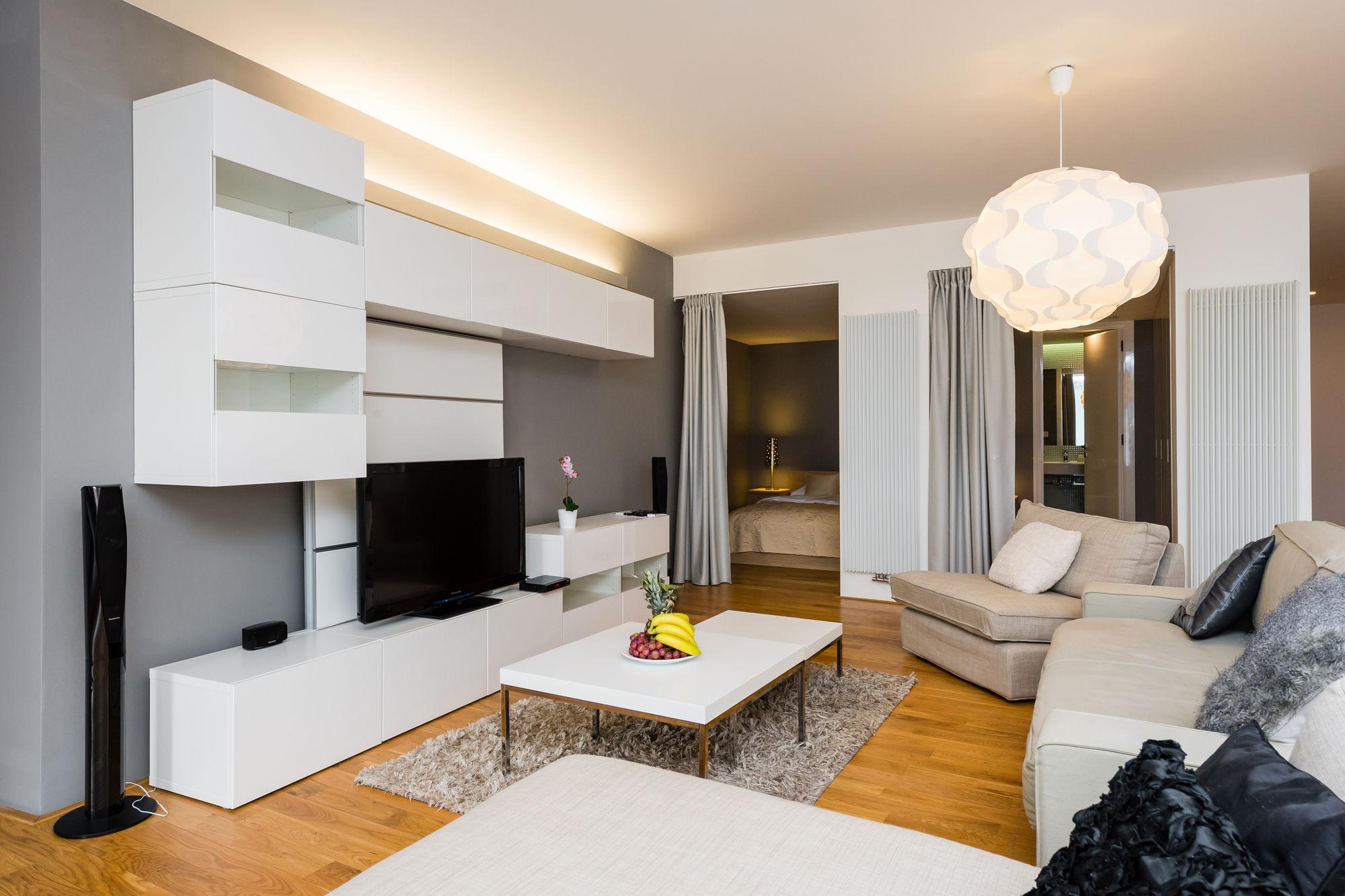 Karlin By Tkc Praga
