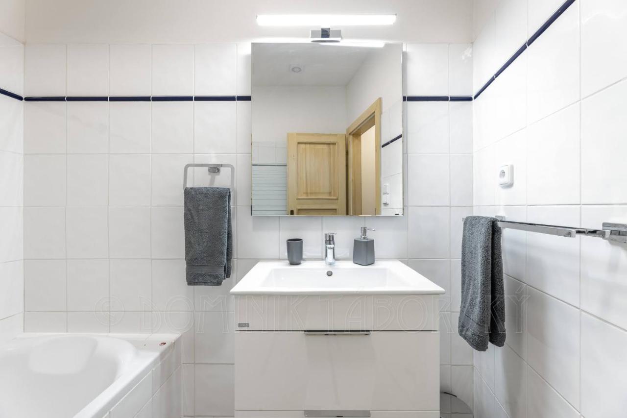 Apartment Karlova Old Town *