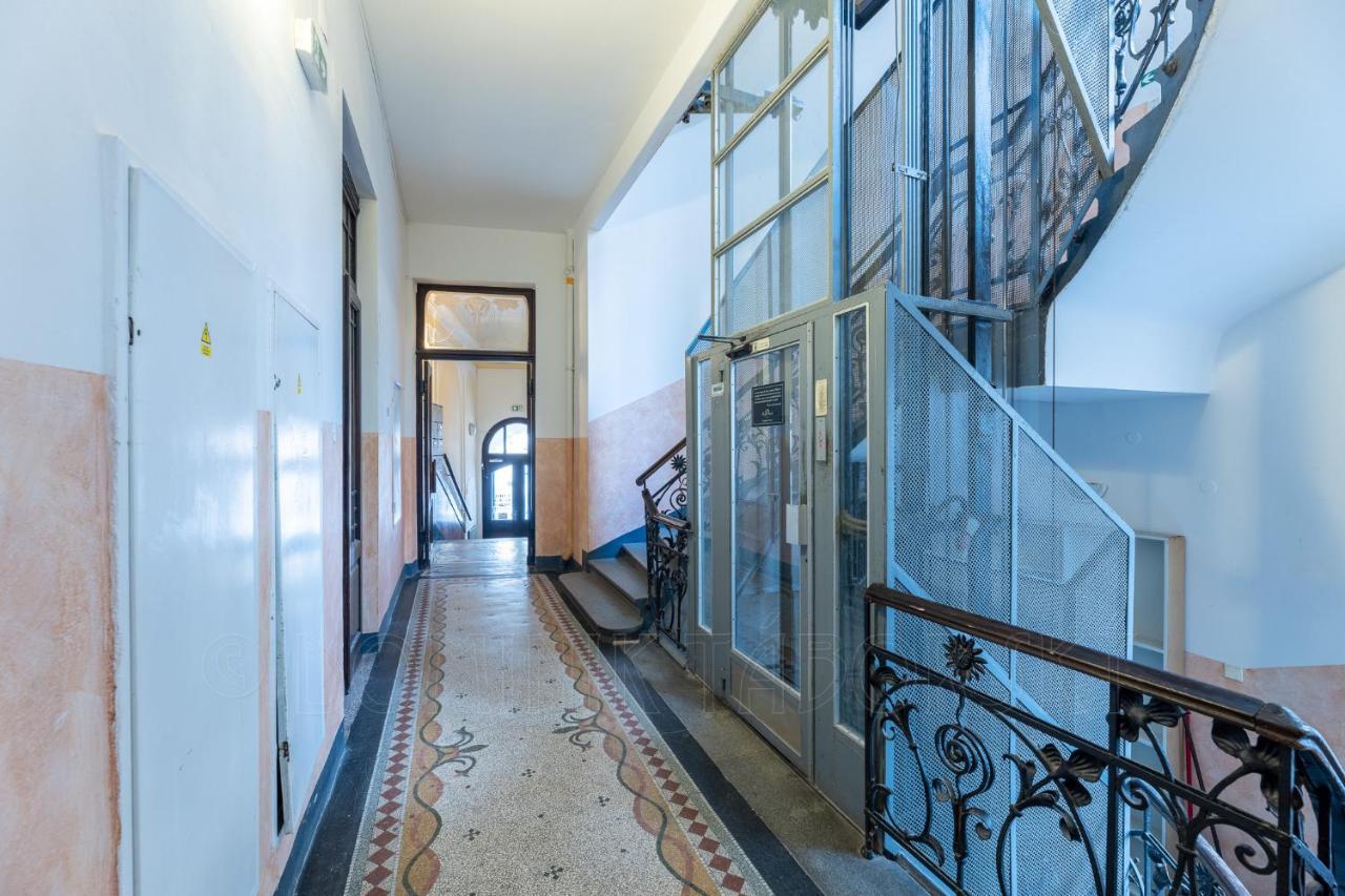 Karlova Old Town Apartment *