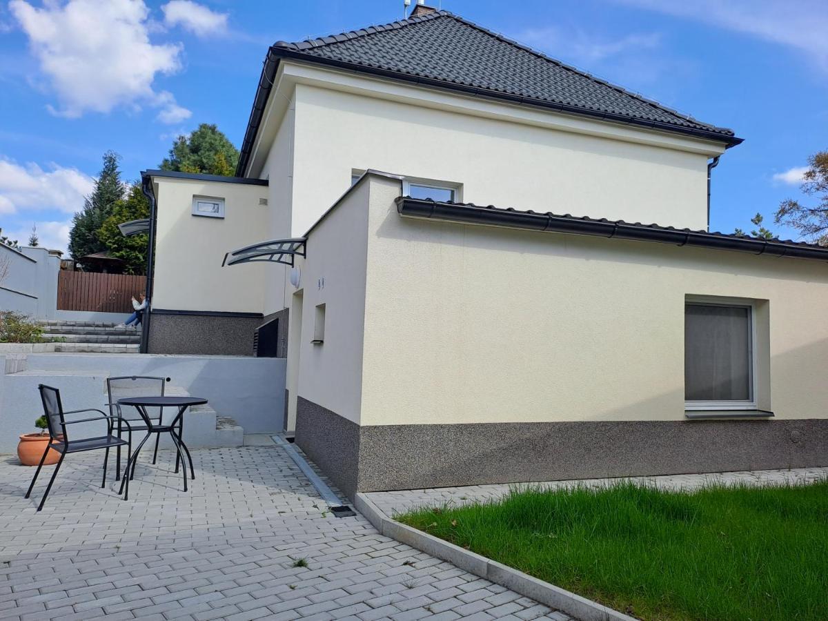 Apartmanovy Dum Se Zahradou V Klidne Casti Prahy Daire *