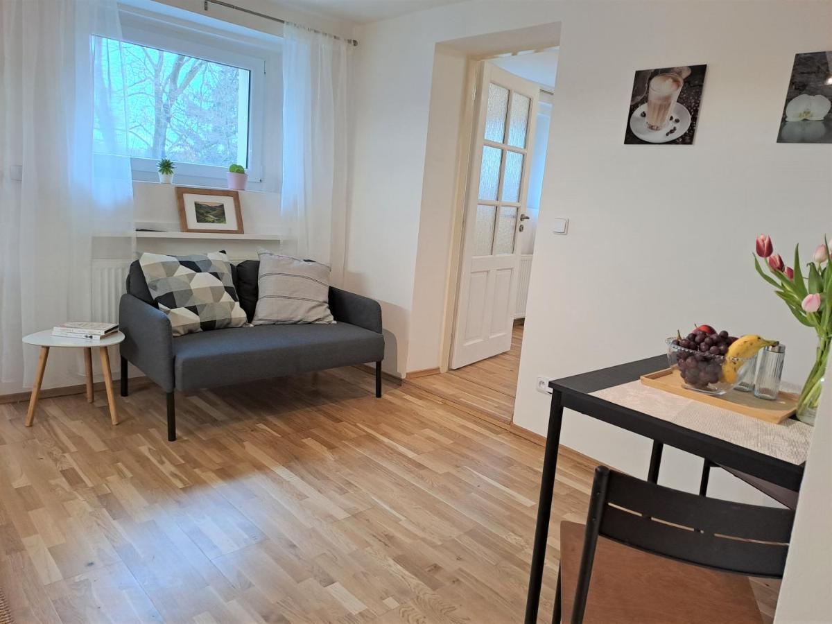 Daire Apartmanovy Dum Se Zahradou V Klidne Casti Prahy Prag