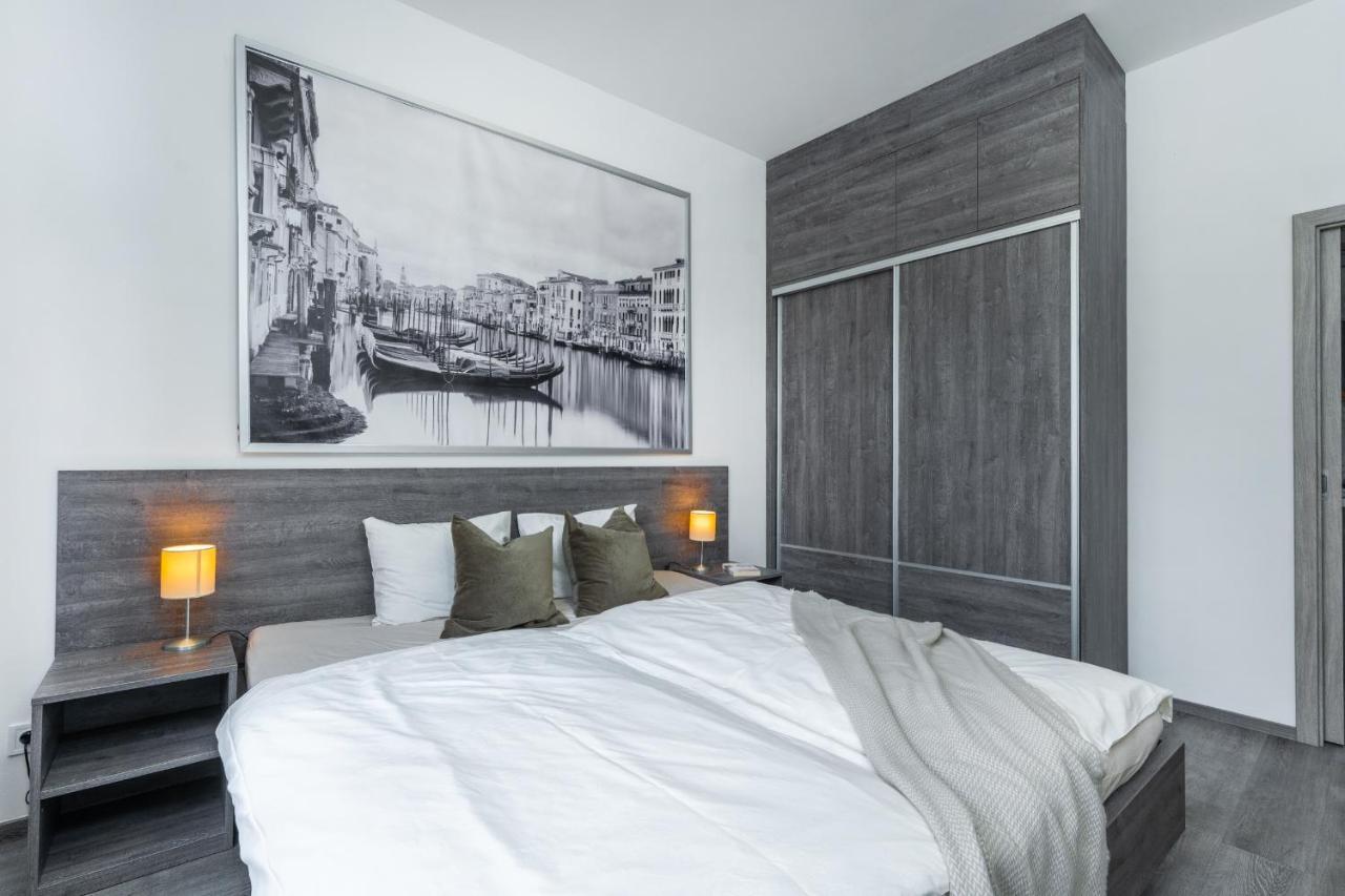 Daire Wenceslas Square Apartment,