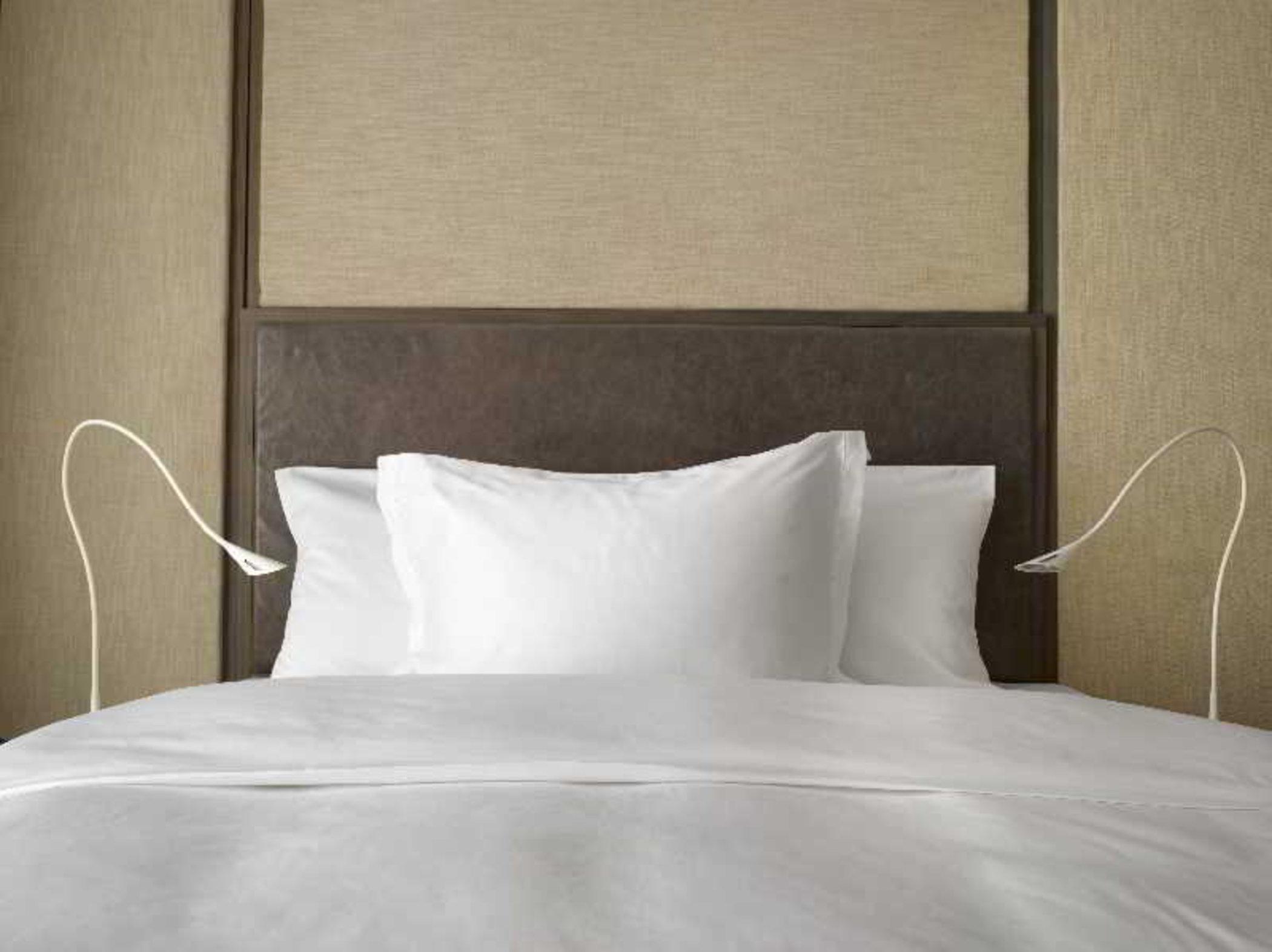 Hotel The Emblem - Preferred & Prague
