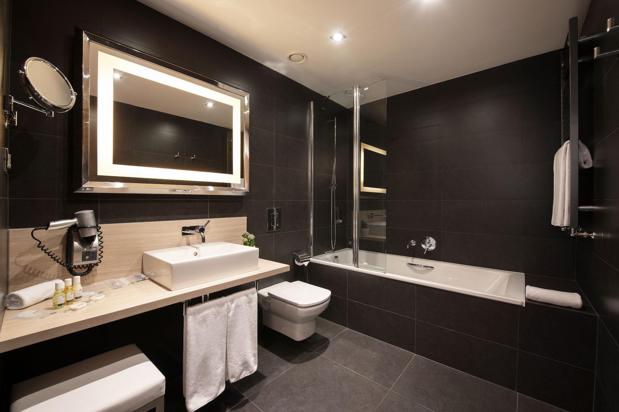 Occidental Five 4*