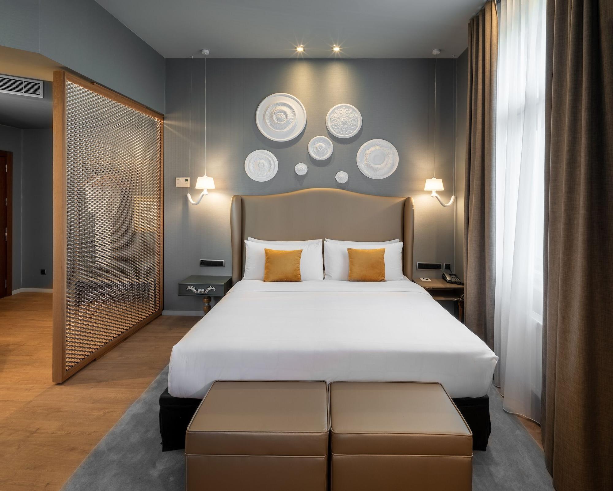 987 Design Hotel 4*