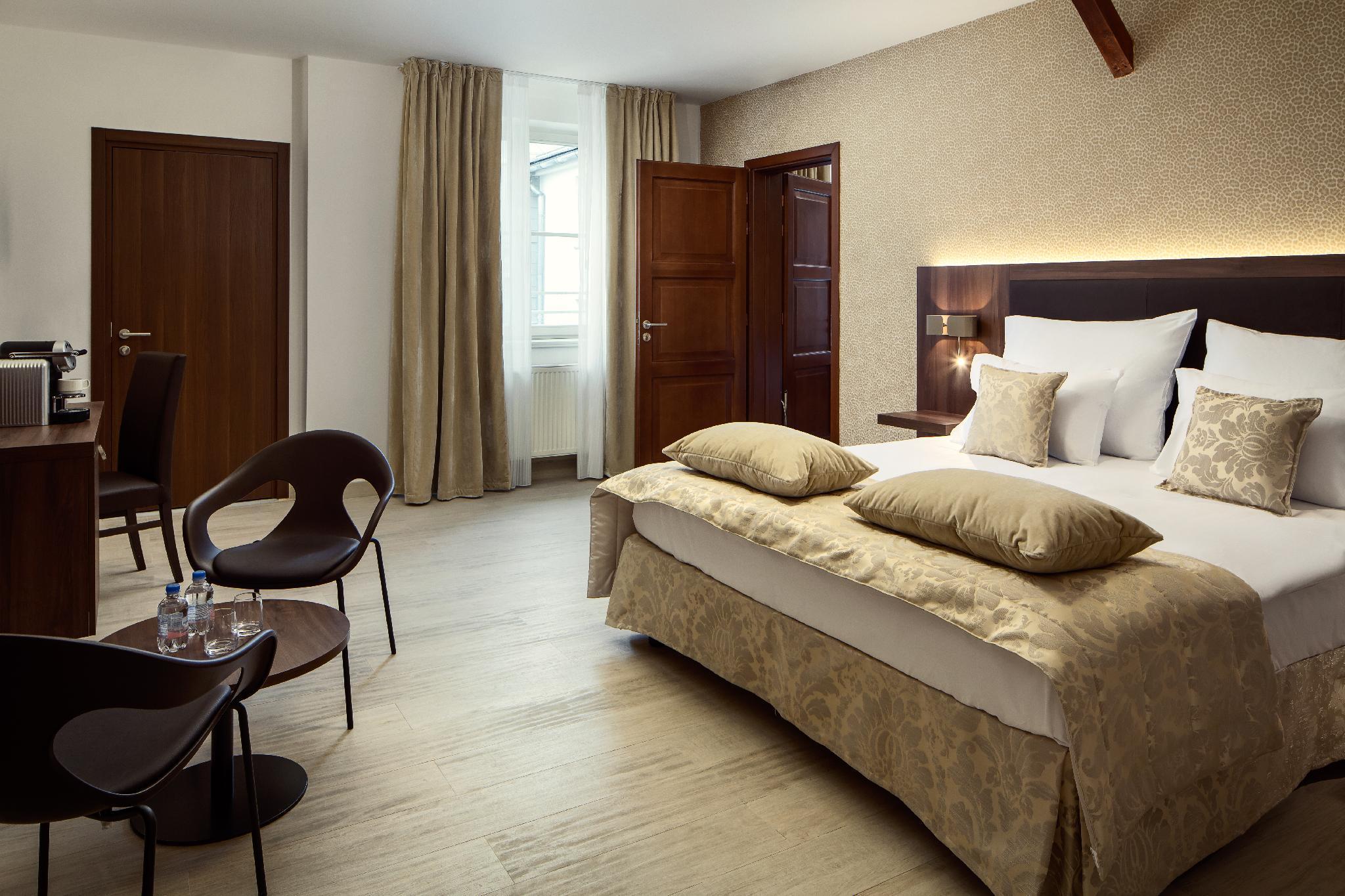 Otel Michelangelo Grand 5*