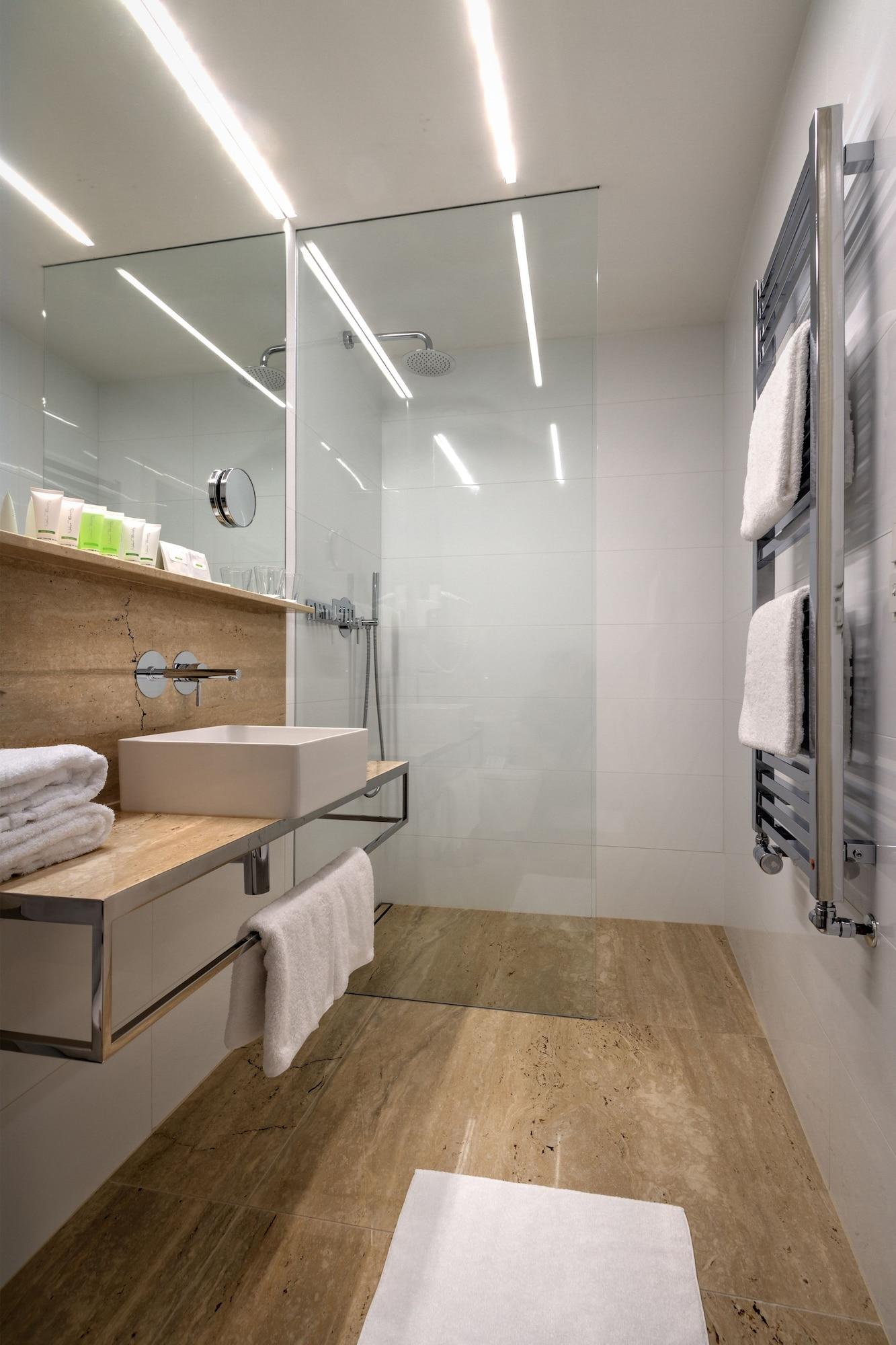 Golden Star 4* Prague