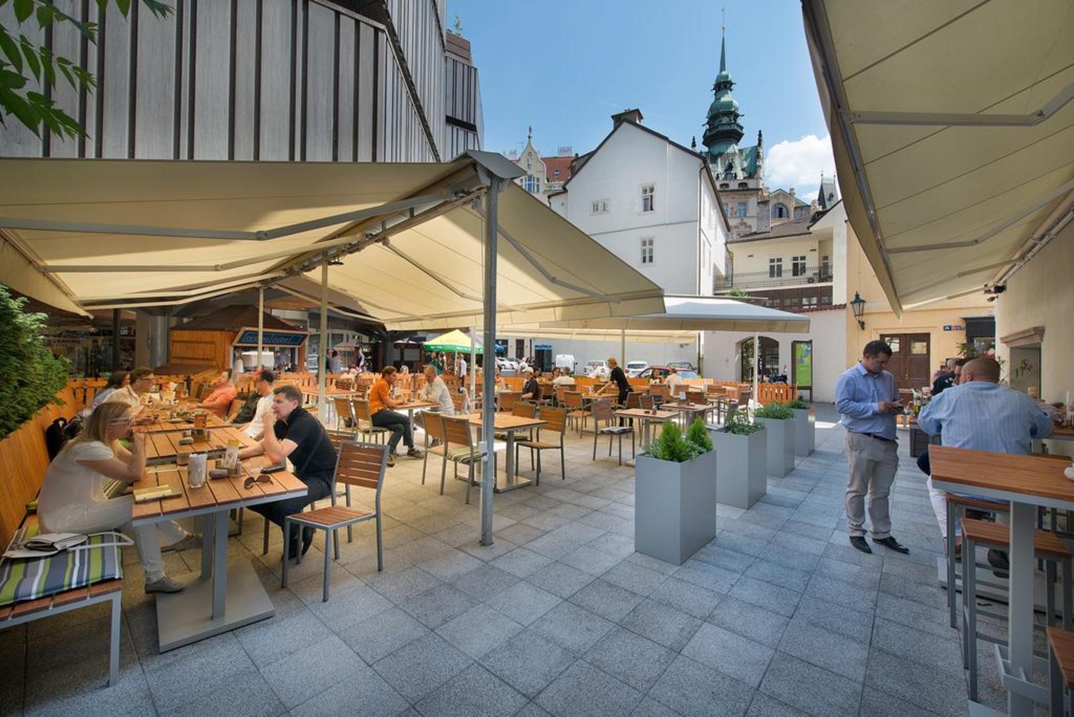 Ea Royal Esprit Prague