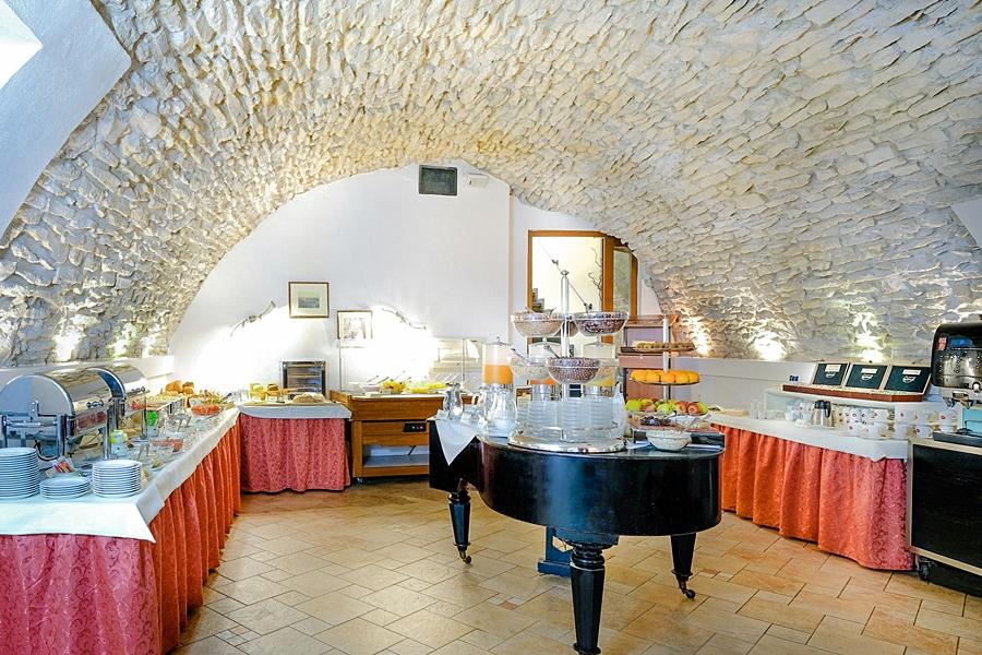 Leonardo&bookquet Hotel