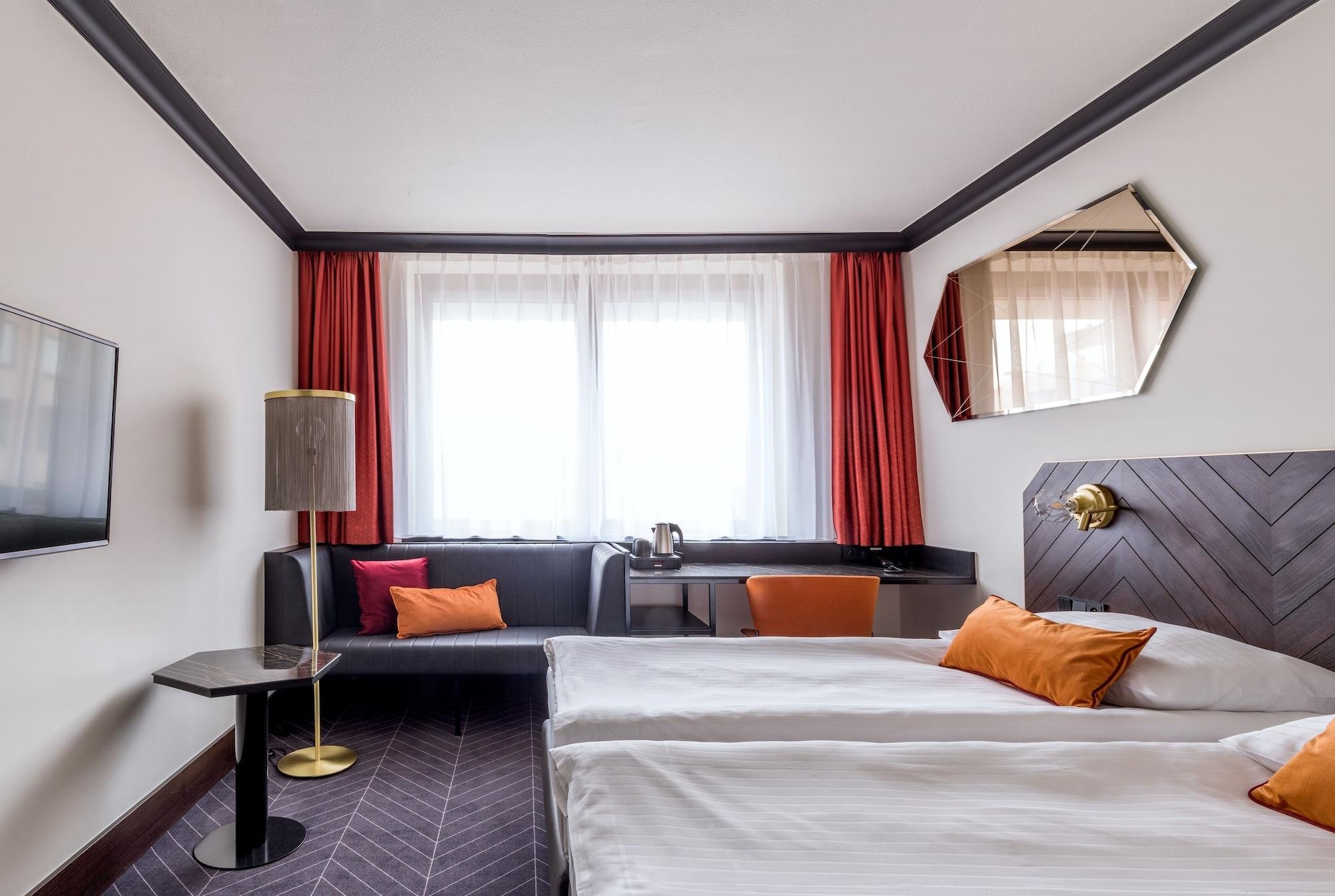 Vienna House By Wyndham Diplomat 4*