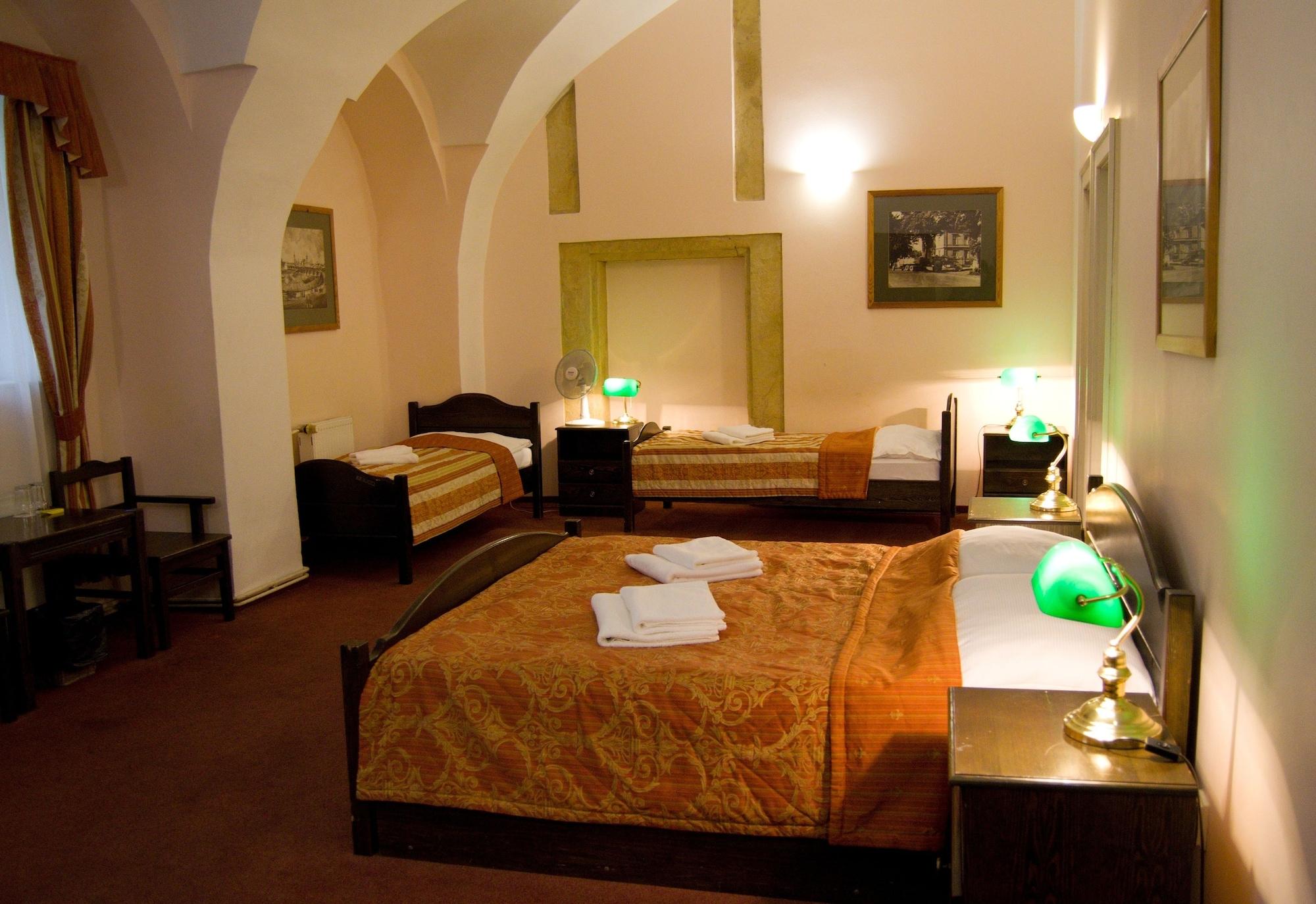 U Medvidku-brewery 3* Prague