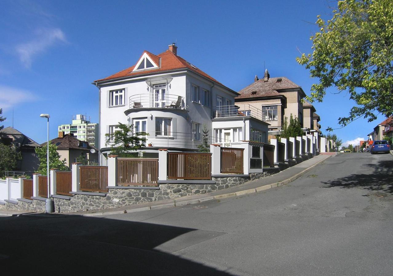 Retro 700sqm Indoor-pool, Sauna, Bbq, Table Soccer Prag