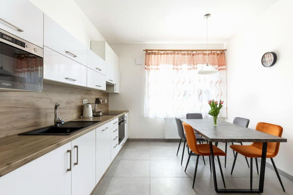 Apartamento Modern 6min From The Castle Praga