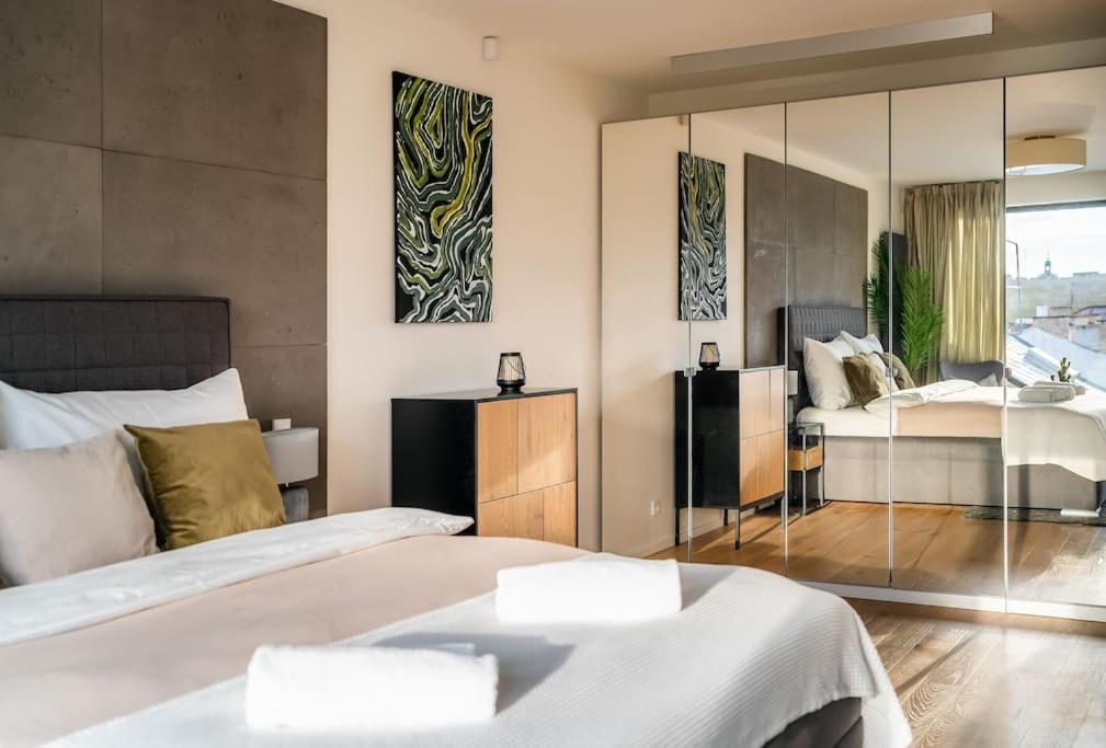 5br+2bath Old Town Industrial Penthouse, A/c Apartamento Praga