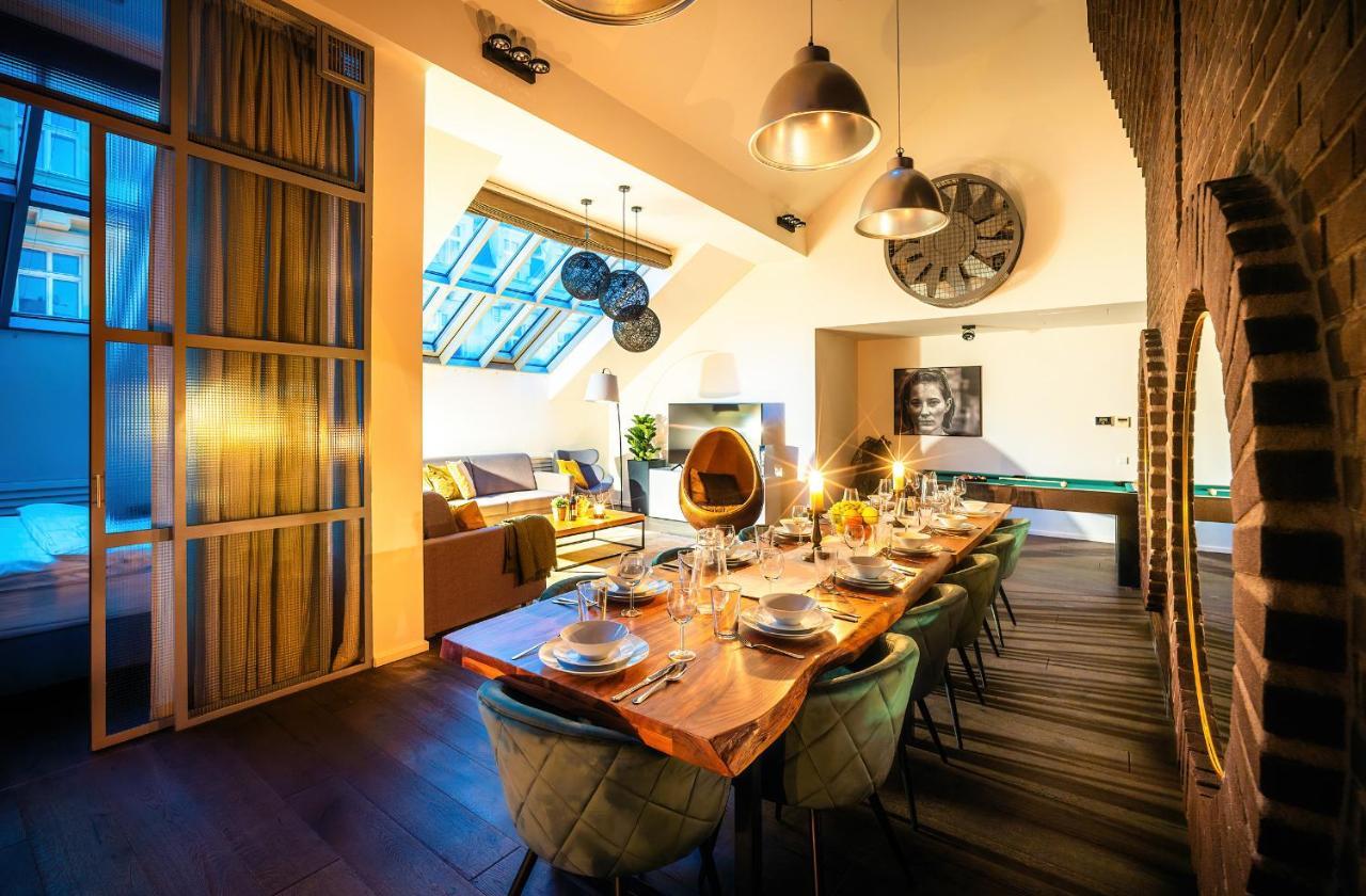 Apartamento 5br+2bath Old Town Industrial Penthouse, A/c