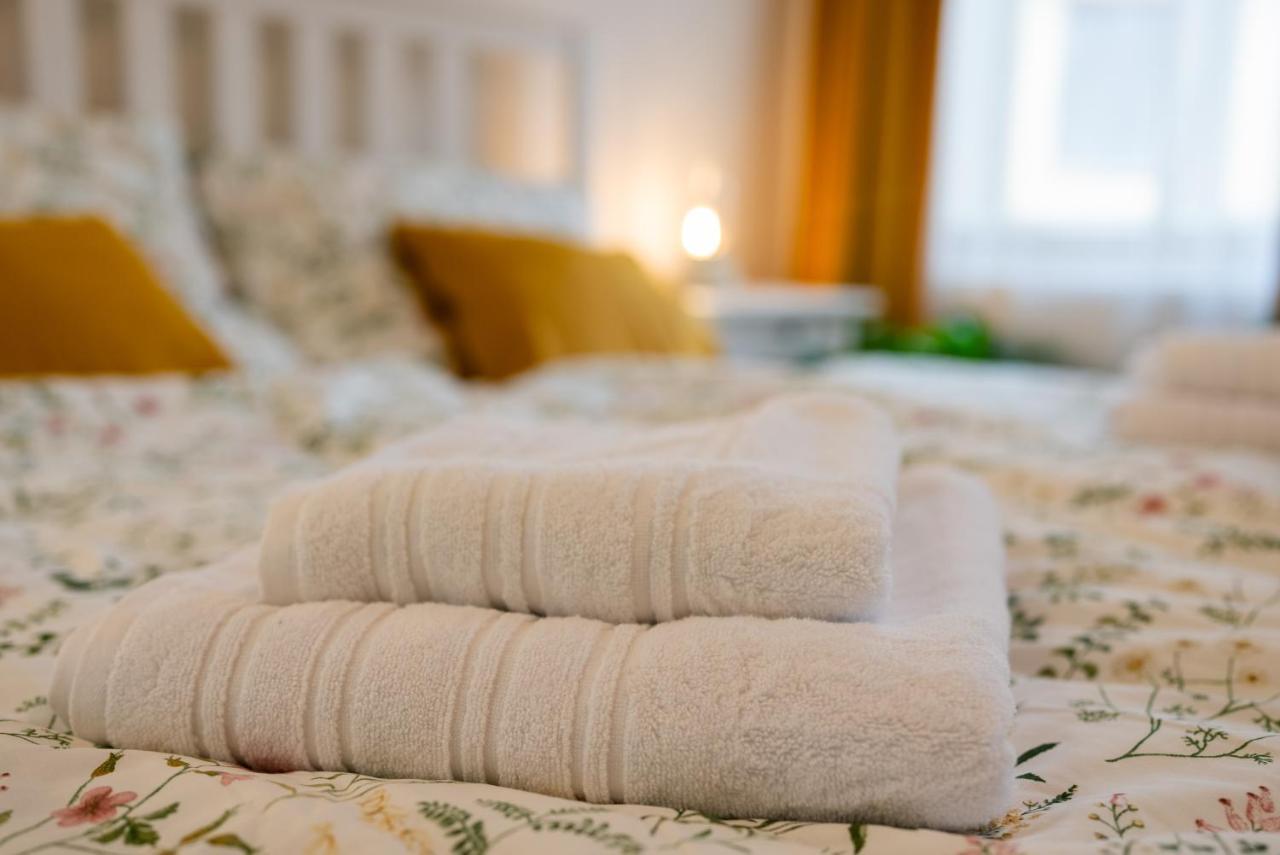 Albergue White Wolf House &