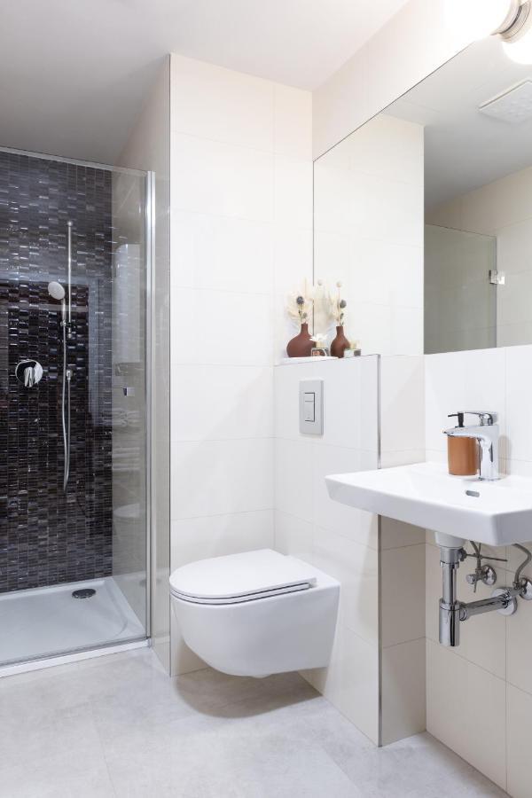 Turnkey I Republic Square Apartamento