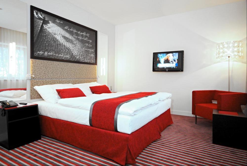 Red & Blue Design 4* Prague
