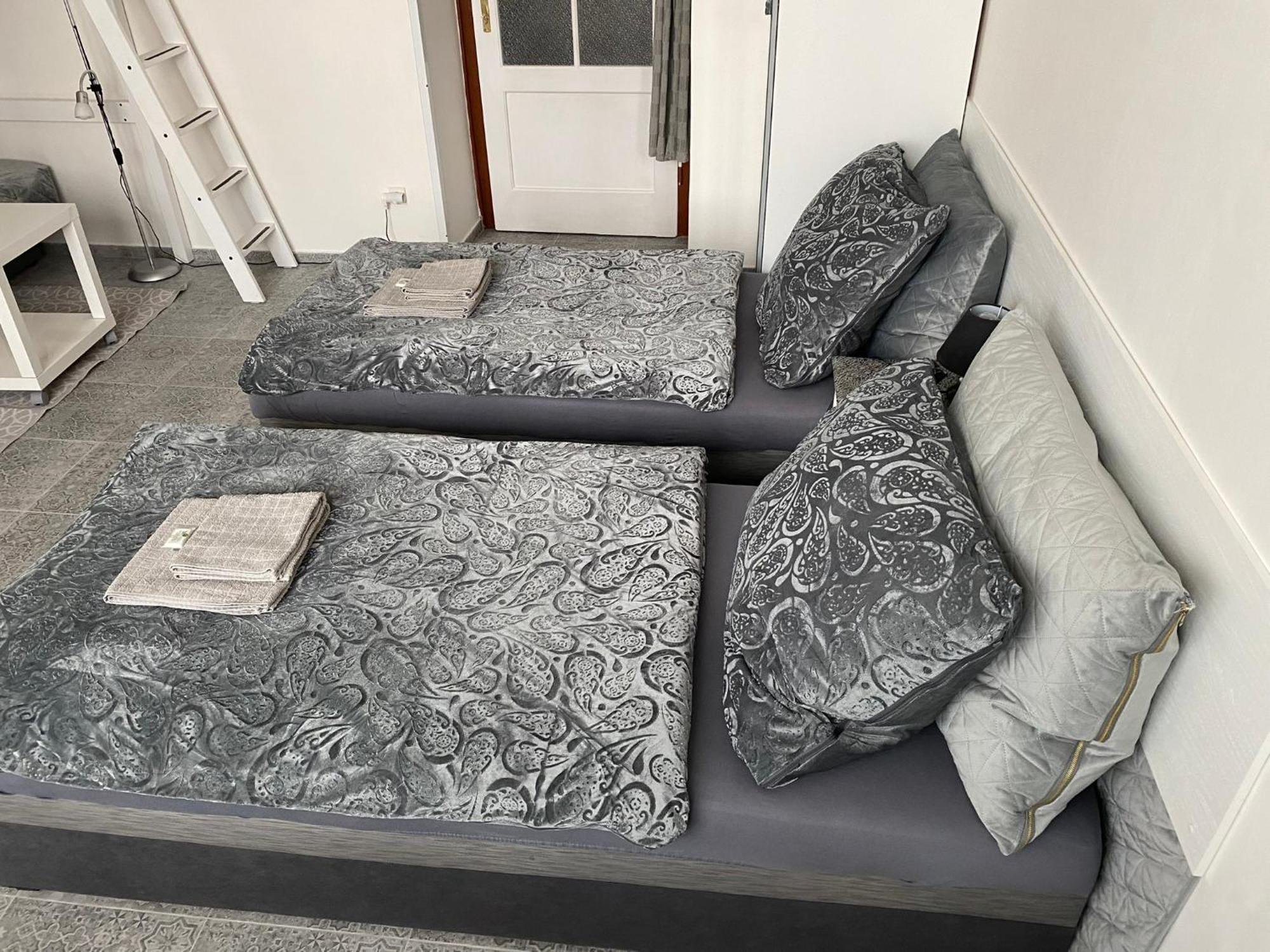 Tulip Homestay Prague