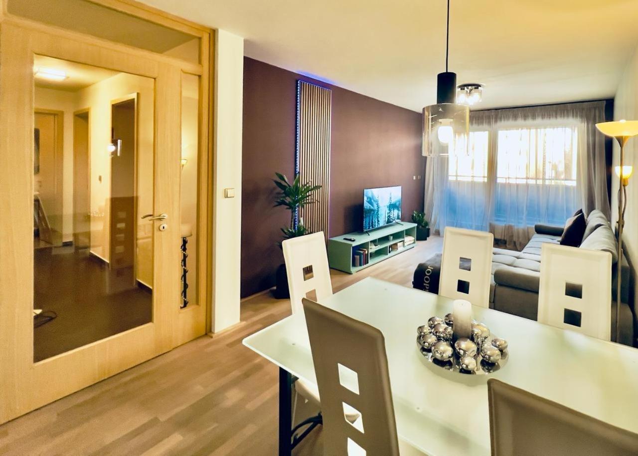 Luxury In And Free Parking Daire *