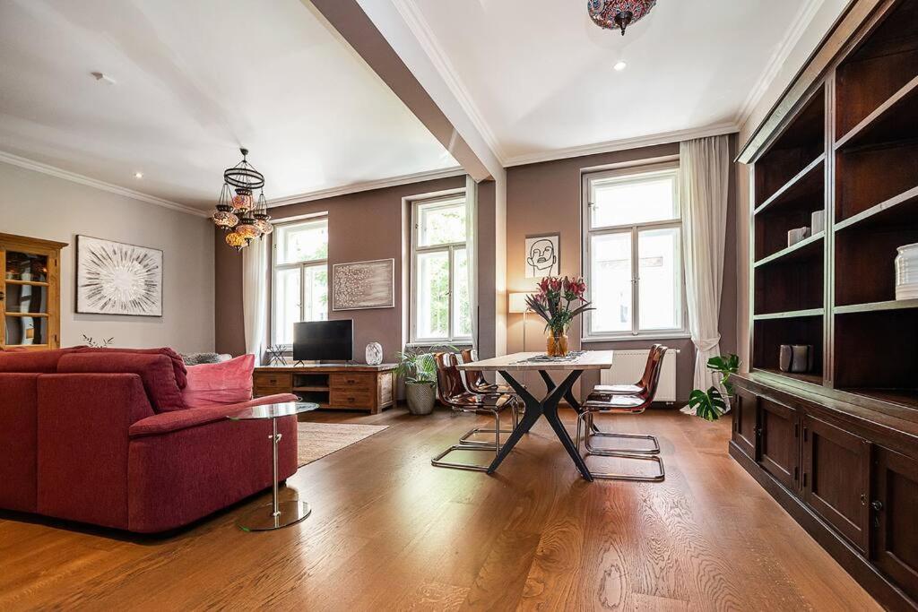 Apartment Oriental Touch River Prague