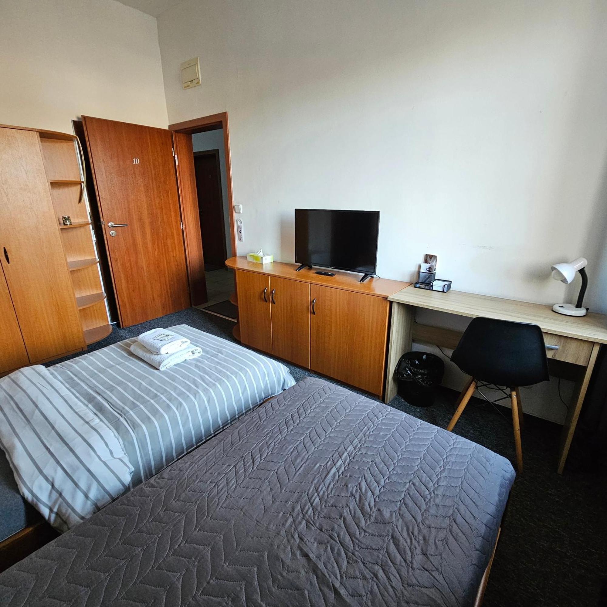 A Restaurace Simanda Guest house 3*