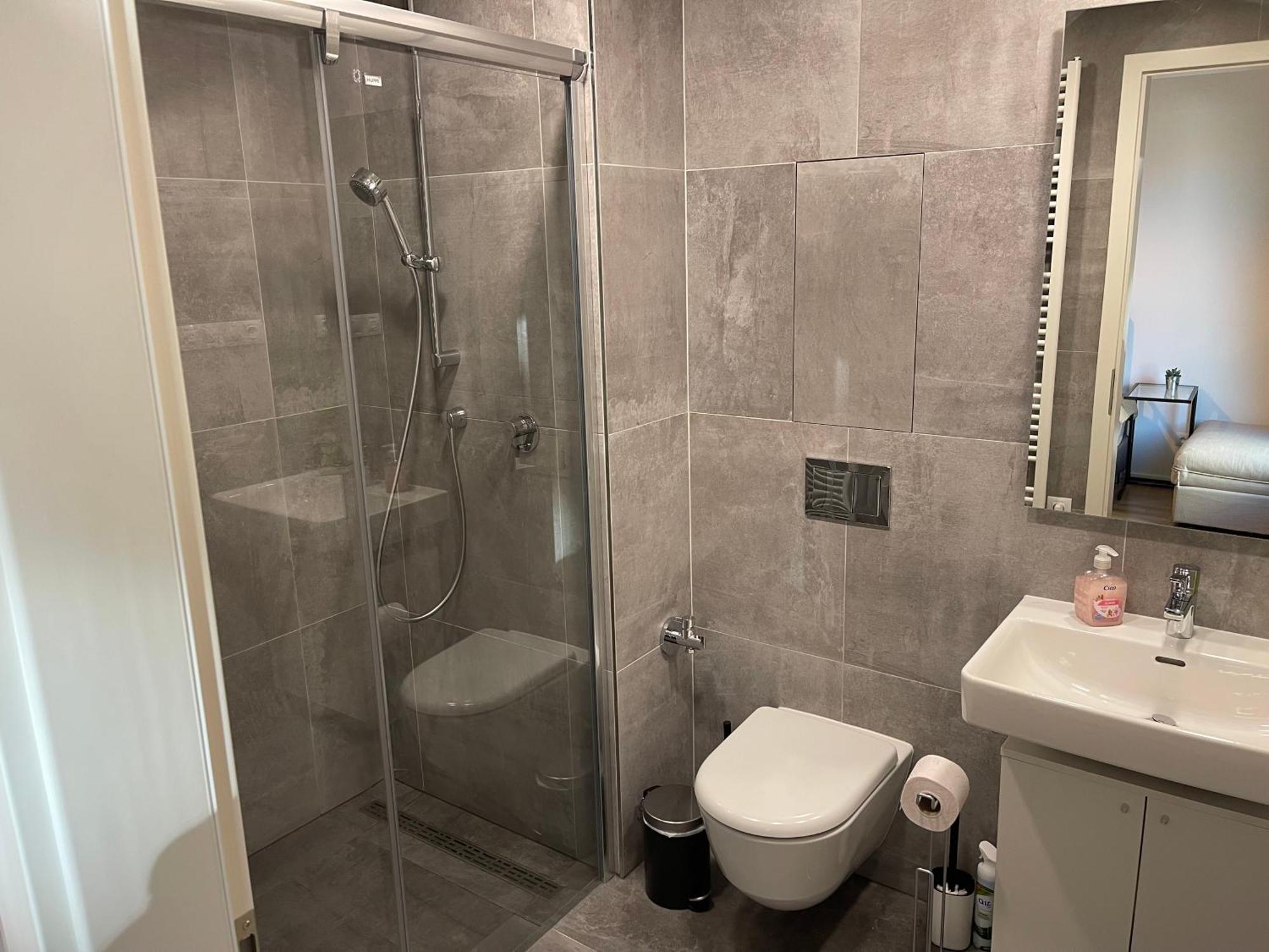 Apartamento 4 Room, 2 Bath, Parking